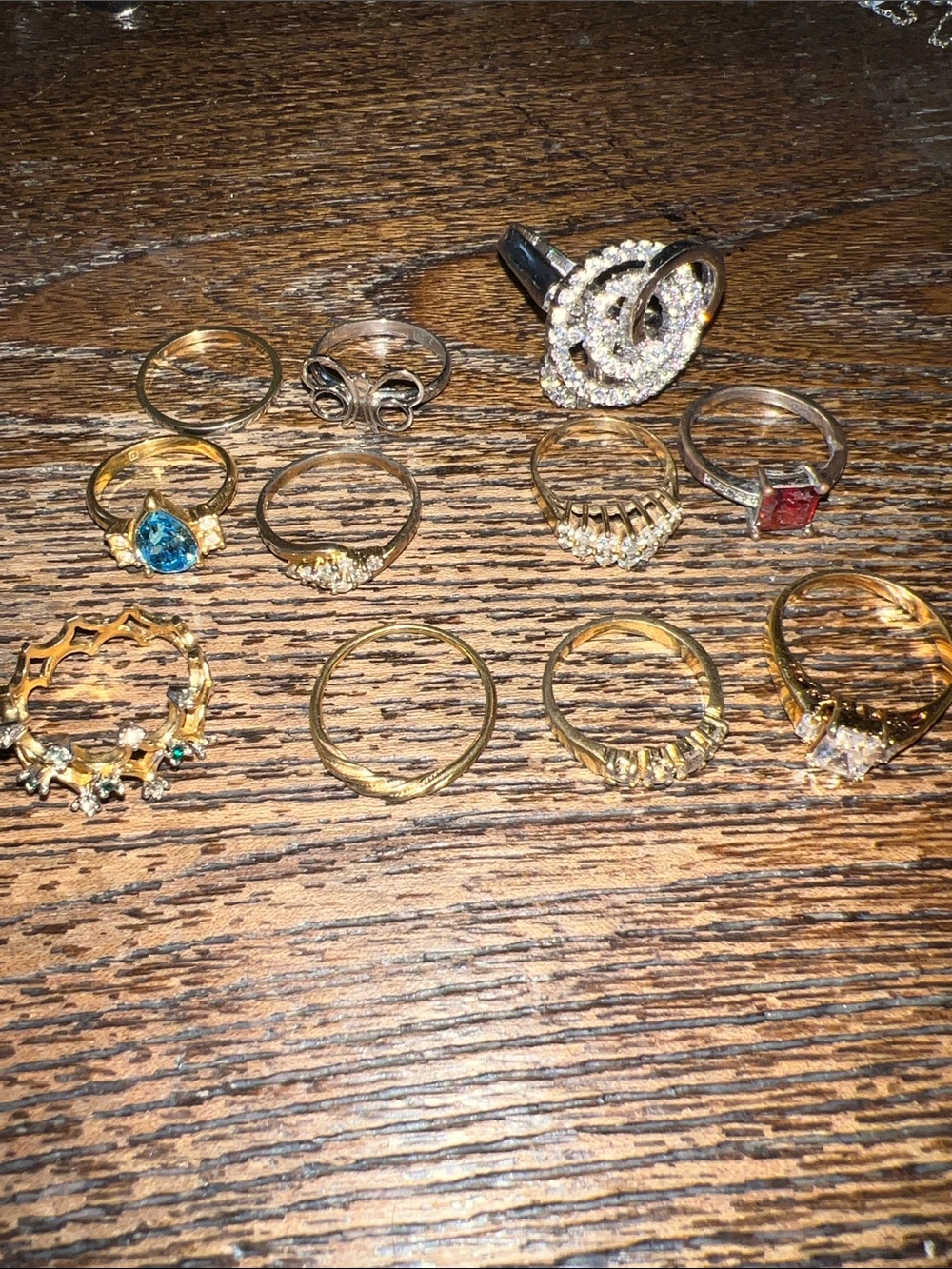 Lot 11 costume rings